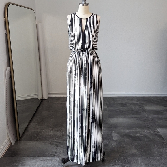 White House Black Market Dresses & Skirts - WHBM Striped Keyhole Neck Blouson Maxi Dress White Black 0 summer preppy party